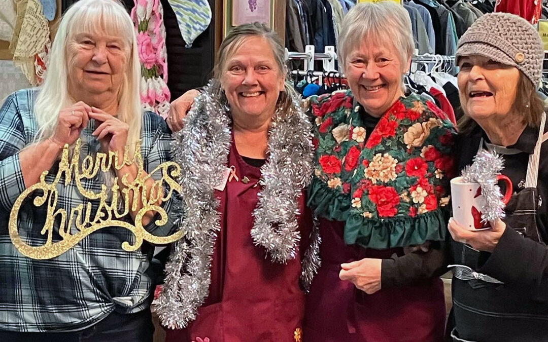 Treasure Shop Christmas Closure